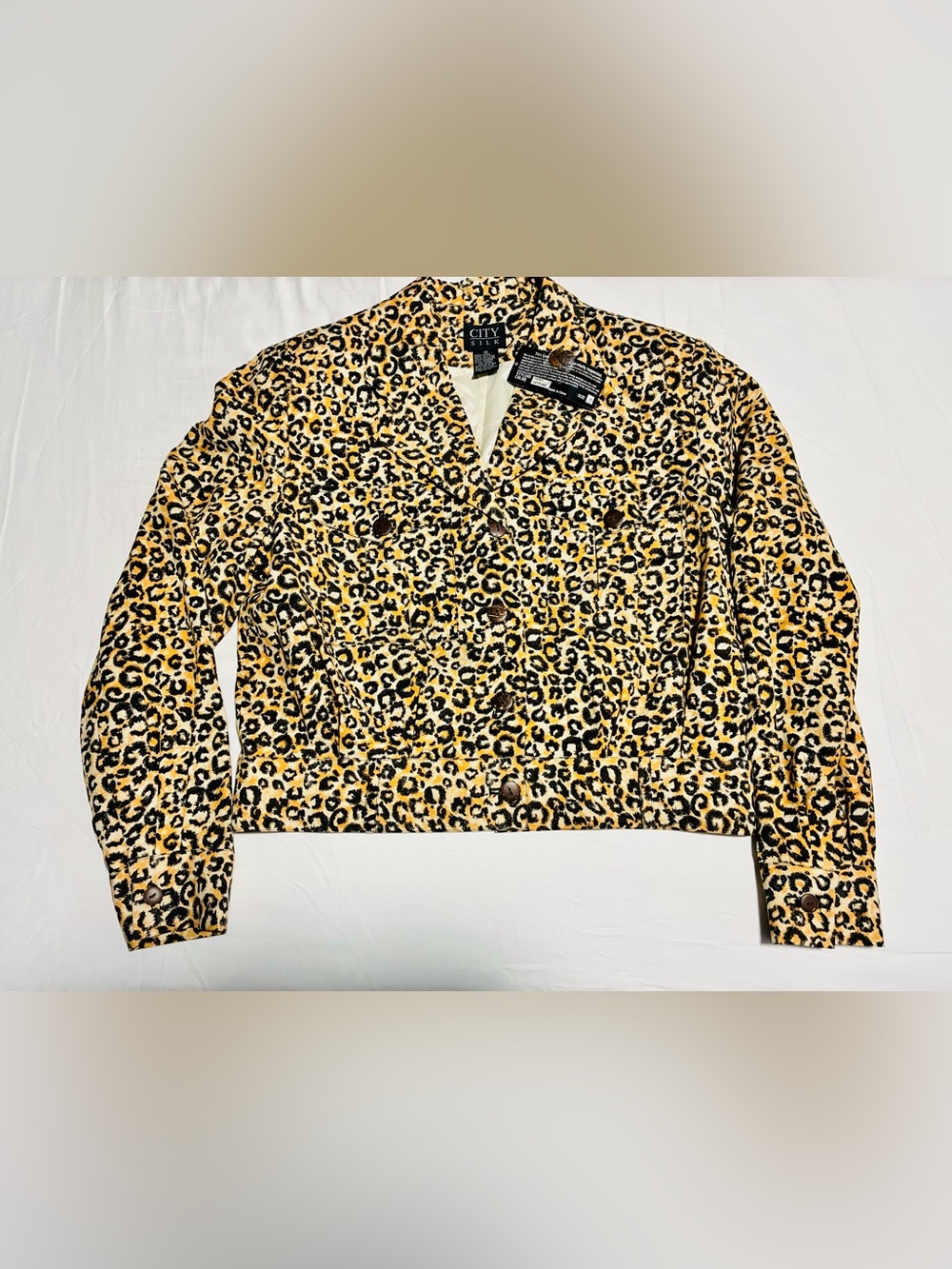 VTG City Silk Leopard 💯 Silk Cropped Lined Jacket w/ Shoulder Pads Button Down